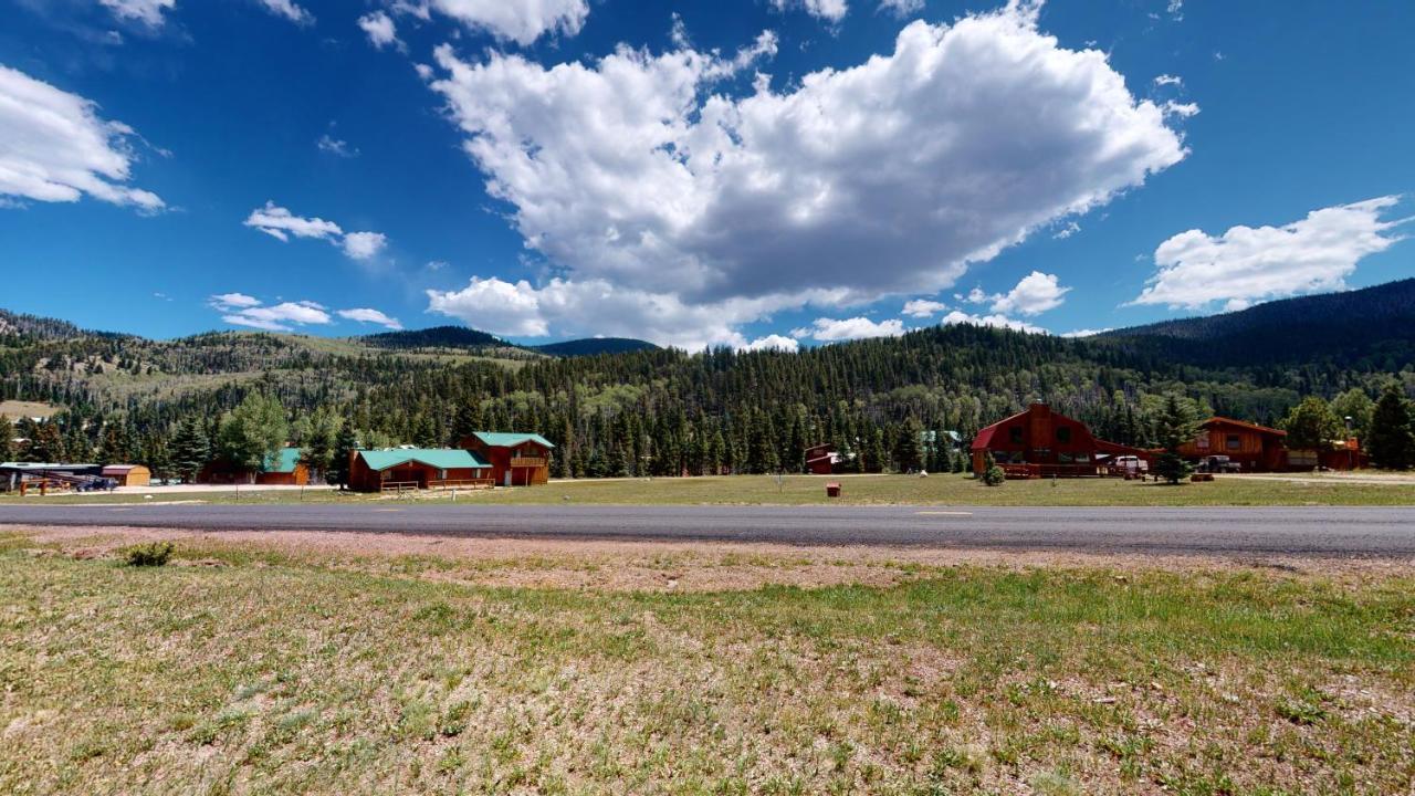 Aspen Hollow In The Upper Valley With High Speed Wifi Red River Bagian luar foto